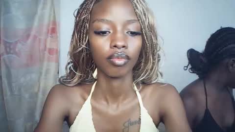 sexyzuriel online show from March 27, 11:21 am