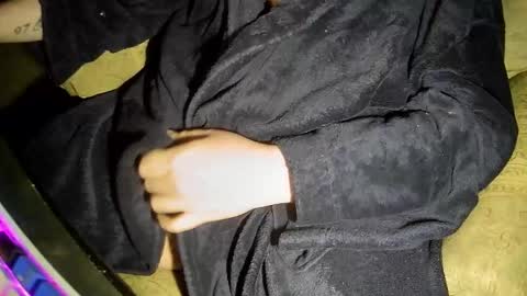 Snapshot of sexzilla15 chatting on March 1, 9:44 am no face online show from March 1, 9:44 am