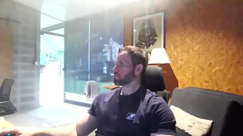 shad0w_hunter online show from March 18, 12:30 pm