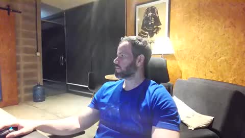 shad0w_hunter online show from March 25, 11:11 pm