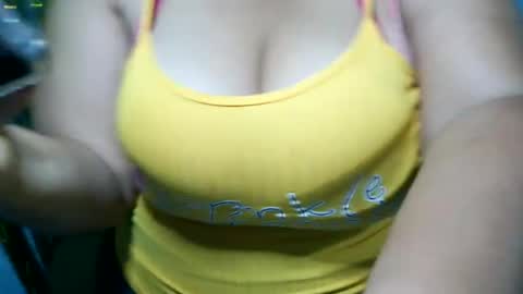 Snapshot of shaddaiidirtii chatting on June 21, 11:24 am Shadaii online show from June 21, 11:24 am