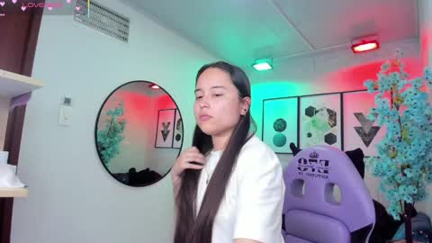 Shady  online show from May 31, 6:09 pm