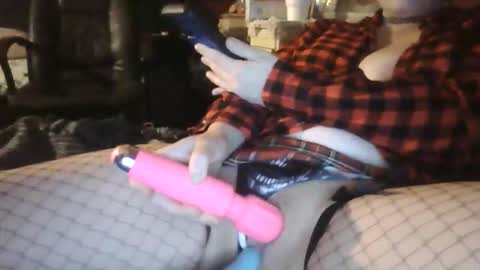 shae6969nme online show from April 15, 6:31 am