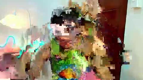 shake_raytow34 online show from May 24, 4:34 pm