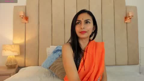 Shanily online show from June 11, 7:56 pm