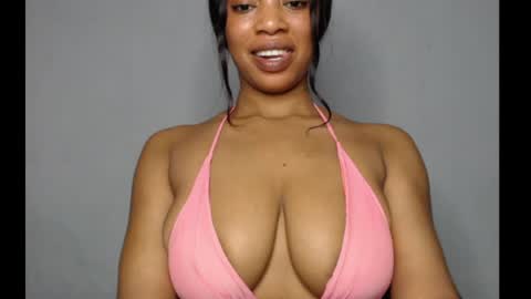 Snapshot of shallie_x chatting on May 16, 2:19 am ESTHER online show from May 16, 2:19 am
