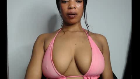 Snapshot of shallie_x chatting on May 17, 11:17 am ESTHER online show from May 17, 11:17 am