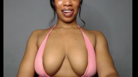 Snapshot of shallie_x chatting on May 24, 11:32 pm ESTHER online show from May 24, 11:32 pm