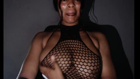 Snapshot of shallie_x chatting on May 25, 3:51 pm ESTHER online show from May 25, 3:51 pm