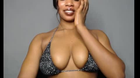 Snapshot of shallie_x chatting on May 28, 12:24 pm ESTHER online show from May 28, 12:24 pm