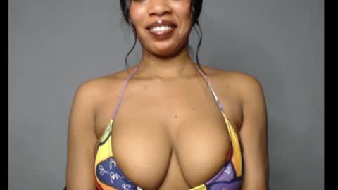Snapshot of shallie_x chatting on June 8, 4:57 am ESTHER online show from June 8, 4:57 am