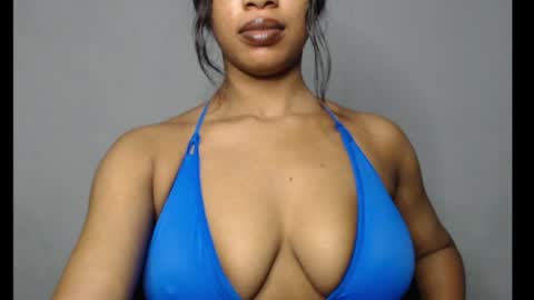 Snapshot of shallie_x chatting on June 13, 7:06 am ESTHER online show from June 13, 7:06 am