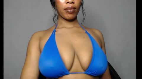 Snapshot of shallie_x chatting on June 28, 10:27 pm ESTHER online show from June 28, 10:27 pm