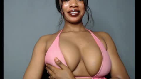 Snapshot of shallie_x chatting on June 30, 7:09 am ESTHER online show from June 30, 7:09 am