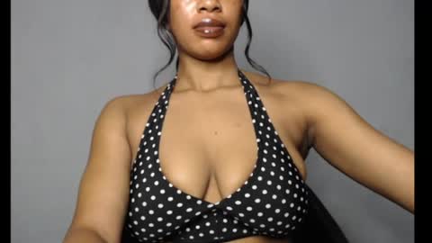 Snapshot of shallie_x chatting on July 6, 2:47 pm ESTHER online show from July 6, 2:47 pm