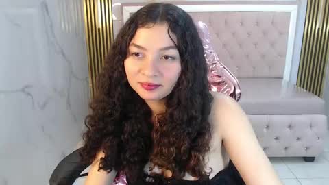 Shalon  online show from December 12, 4:21 pm