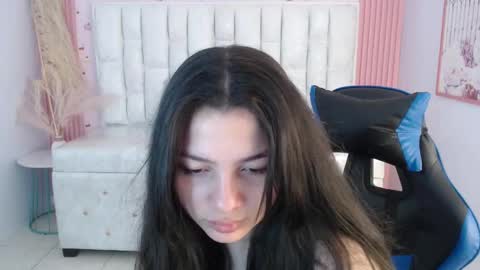 Shalon  online show from November 11, 1:22 pm