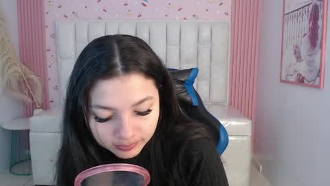 Shalon  online show from December 15, 1:04 pm