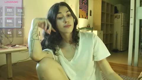 Snapshot of shamahasla chatting on February 23, 5:21 pm Sade online show from February 23, 5:21 pm