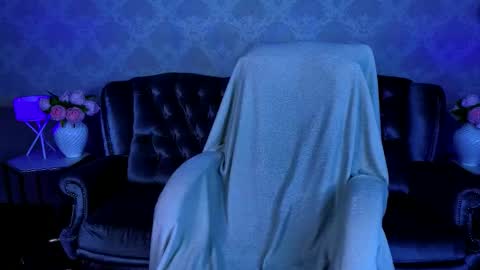 Lessi online show from October 24, 5:48 am