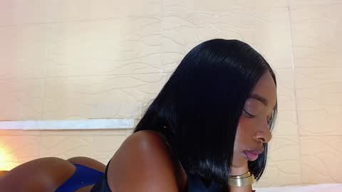 Catalina online show from December 2, 10:01 pm