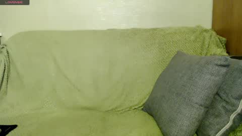 shamrock_069 online show from April 2, 12:30 am