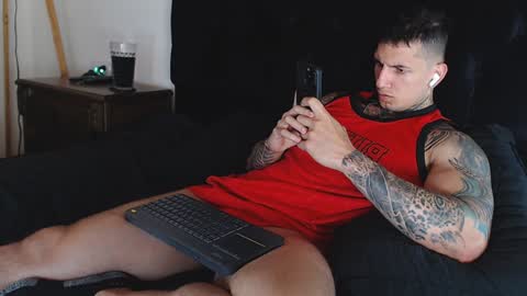 Shane online show from December 5, 4:44 pm