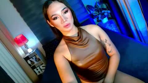 Snapshot of shane_hugexx chatting on October 16, 5:25 pm MISS SHANE online show from October 16, 5:25 pm