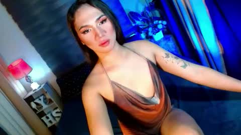 Snapshot of shane_hugexx chatting on October 17, 8:44 pm MISS SHANE online show from October 17, 8:44 pm