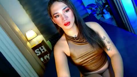 Snapshot of shane_hugexx chatting on November 11, 4:40 pm MISS SHANE online show from November 11, 4:40 pm