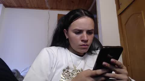 shanel_lozano online show from October 1, 9:10 pm