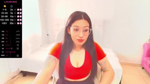 Shanel  online show from October 2, 2:13 pm