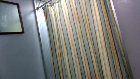 Snapshot of shanelle9270 chatting on February 23, 8:22 pm shanelle9270 online show from February 23, 8:22 pm