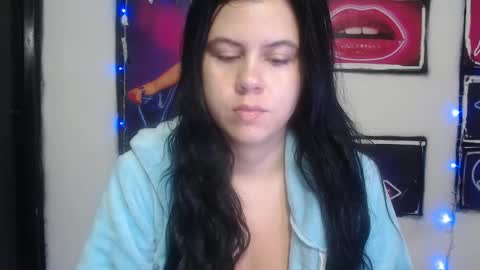 Snapshot of shanellmoore chatting on February 6, 10:48 am Shanell Moore online show from February 6, 10:48 am