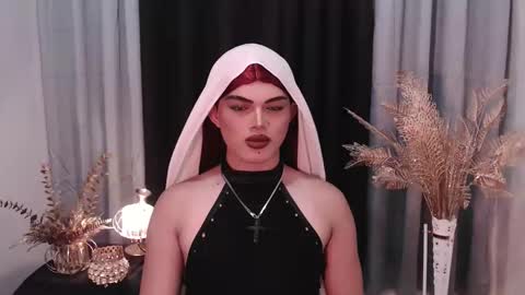 Snapshot of shanex01 chatting on December 16, 6:07 am Shane X online show from December 16, 6:07 am