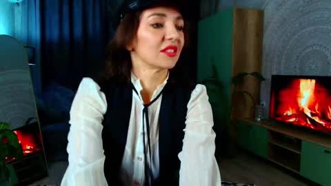 Snapshot of shanita_aura chatting on March 2, 4:47 pm Hi Im Shanita or Mistress online show from March 2, 4:47 pm