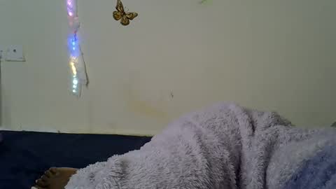 Snapshot of shanizzz chatting on November 6, 2:34 am shanizz online show from November 6, 2:34 am