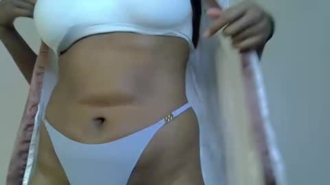 Snapshot of shanizzz chatting on November 14, 4:00 am shanizz online show from November 14, 4:00 am