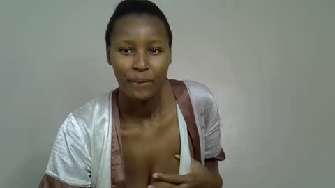 Snapshot of shanizzz chatting on November 17, 1:44 am shanizz online show from November 17, 1:44 am