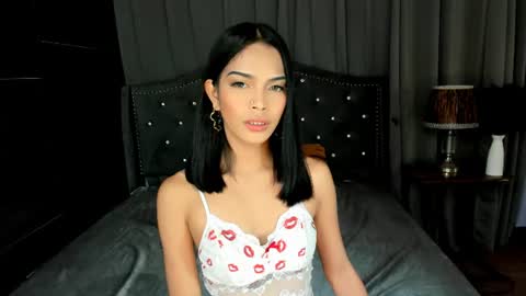 shanleehotcreammy online show from August 1, 1:21 pm