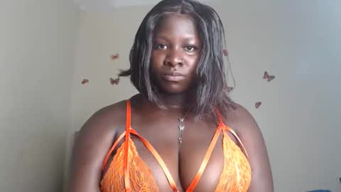 shannky  online show from October 29, 8:38 am