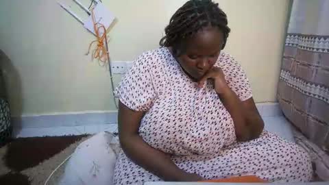 Snapshot of shanny_123 chatting on November 30, 6:45 pm shanny_123 online show from November 30, 6:45 pm