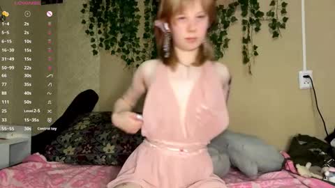 Kristin online show from November 18, 5:39 pm