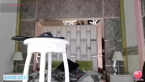 Snapshot of shantal_chocolet chatting on September 20, 2:18 pm Shantal Chocolet  online show from September 20, 2:18 pm