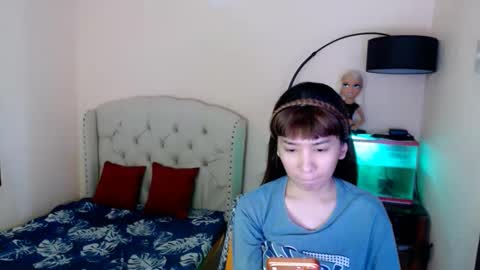 SHANTA FOX  s online show from March 3, 5:46 am