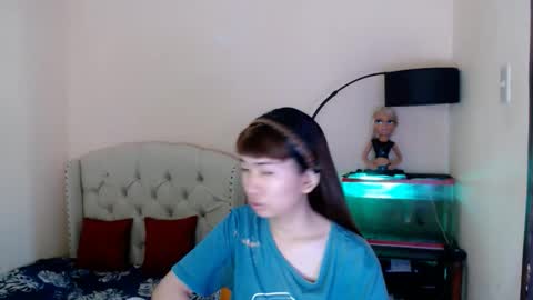 SHANTA FOX  s online show from April 13, 1:11 am