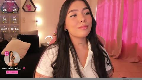 Snapshot of shantall_vidales chatting on February 2, 7:35 pm online show from February 2, 7:35 pm