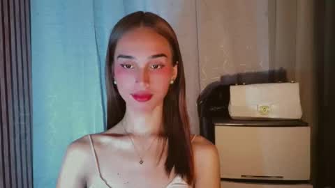 Snapshot of shantallfuckdoll chatting on June 9, 4:29 pm shantallfuckdoll online show from June 9, 4:29 pm