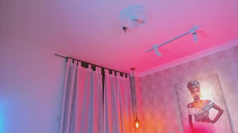 Shantal online show from April 5, 11:18 am