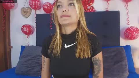 Snapshot of shantallvegga1 chatting on February 16, 12:12 pm shantallvegga1 online show from February 16, 12:12 pm